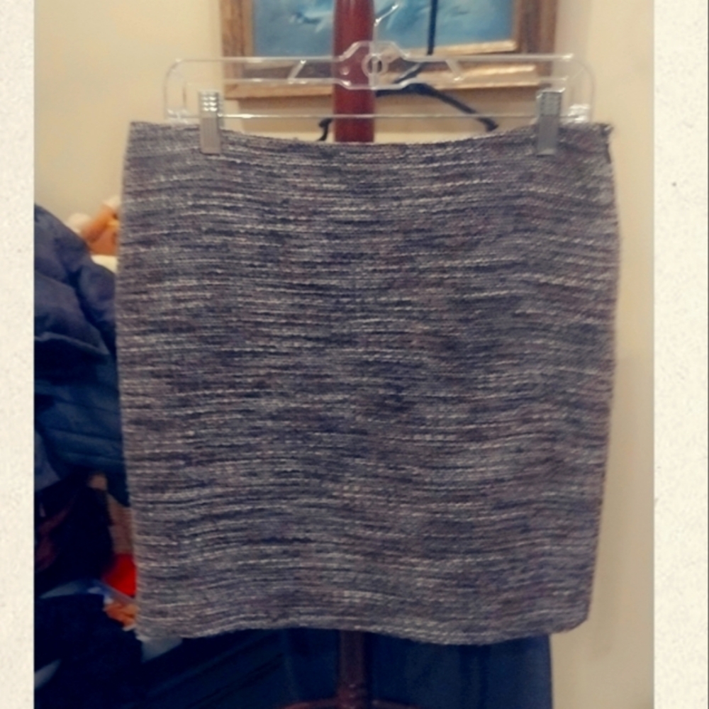 Ann Taylor tweed gray mini skirt size 6